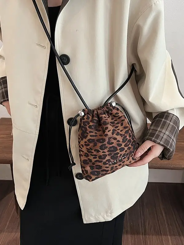 Frosted Leopard Print Single Shoulder Bag for Women - Image 5
