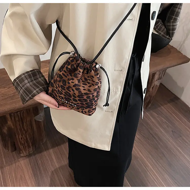 Frosted Leopard Print Single Shoulder Bag for Women — feature 6