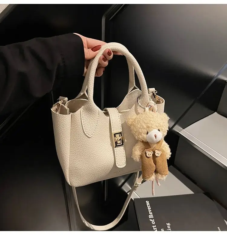 Women's Beige Leather Shoulder Crossbody Bag 2026 — feature 22