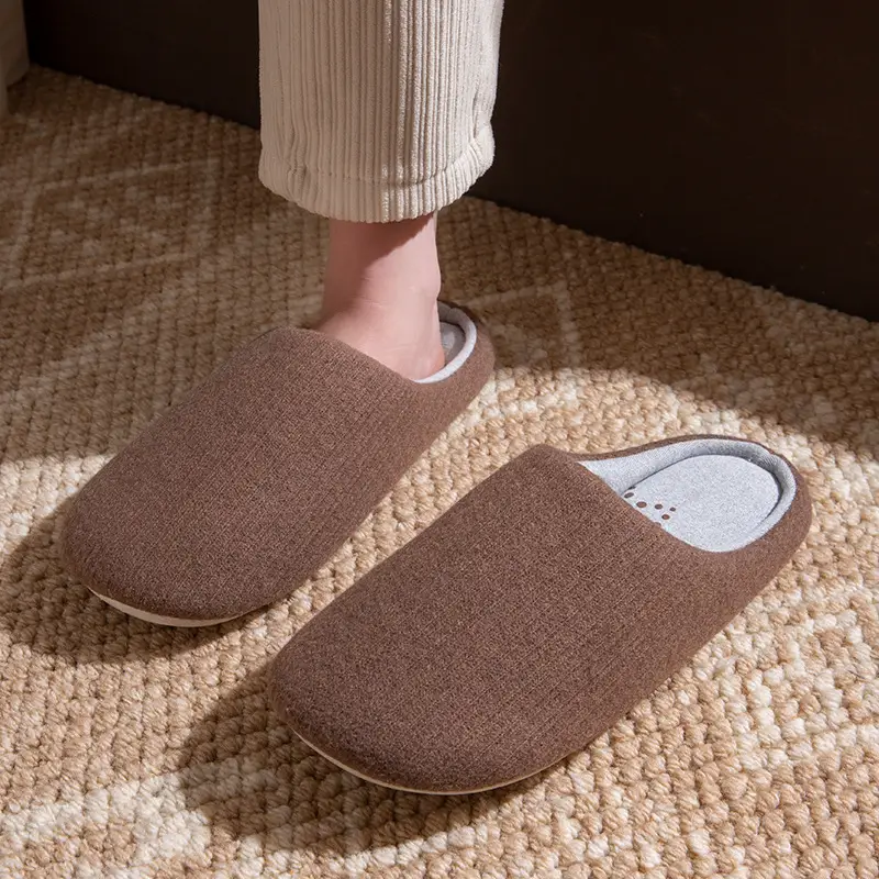 Japanese-Style Silent Cotton Slippers for Women, Autumn and Winter Indoor Home Use, Non-Slip Soft Sole, Silent Maternity Warm Slippers for Men - Image 4