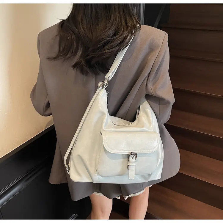 Women's Silver Retro Shoulder Bag 2025 New — feature 31