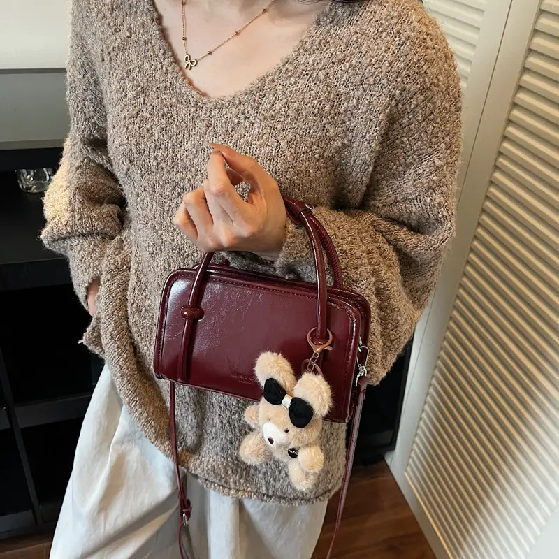 Retro Crossbody Bag Brown Leather Miu Series 2025 - Image 13