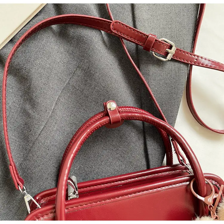 Retro Crossbody Bag Brown Leather Miu Series 2025 — feature 21