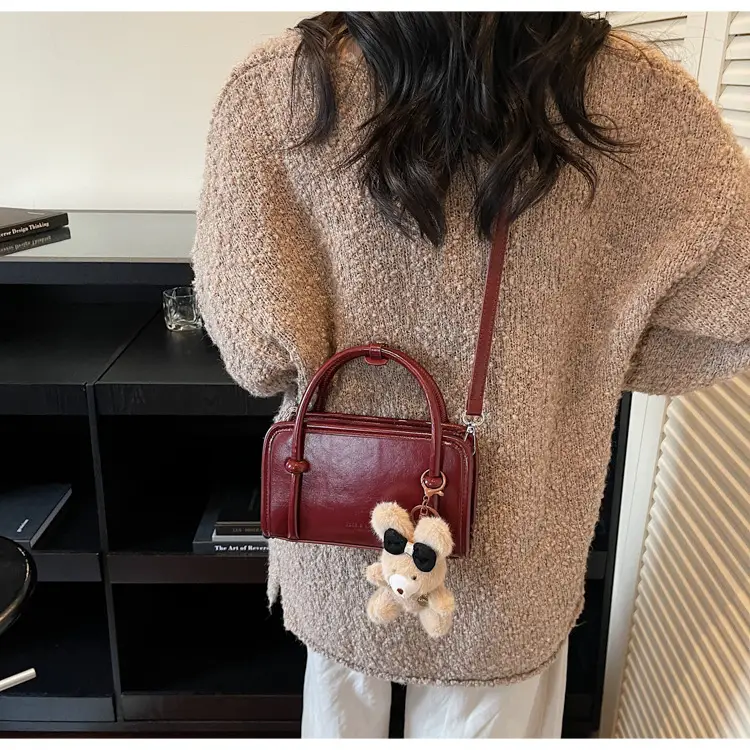 Retro Crossbody Bag Brown Leather Miu Series 2025 — feature 30