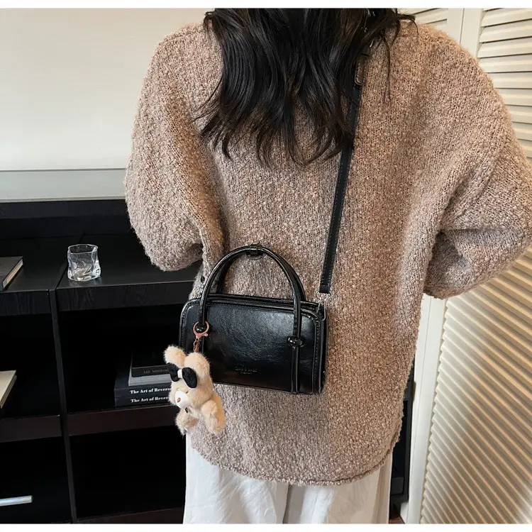 Retro Crossbody Bag Brown Leather Miu Series 2025 — feature 36