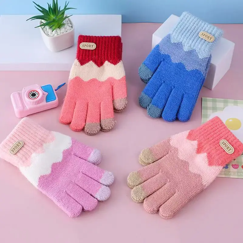 Children's Winter Gloves, Five-Finger Thickened with Fleece, for Boys and Girls Aged 6-14, Warm Outdoor Cold Protection for Older Children and Students