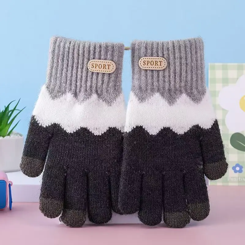 Children's Winter Gloves, Five-Finger Thickened with Fleece, for Boys and Girls Aged 6-14, Warm Outdoor Cold Protection for Older Children and Students