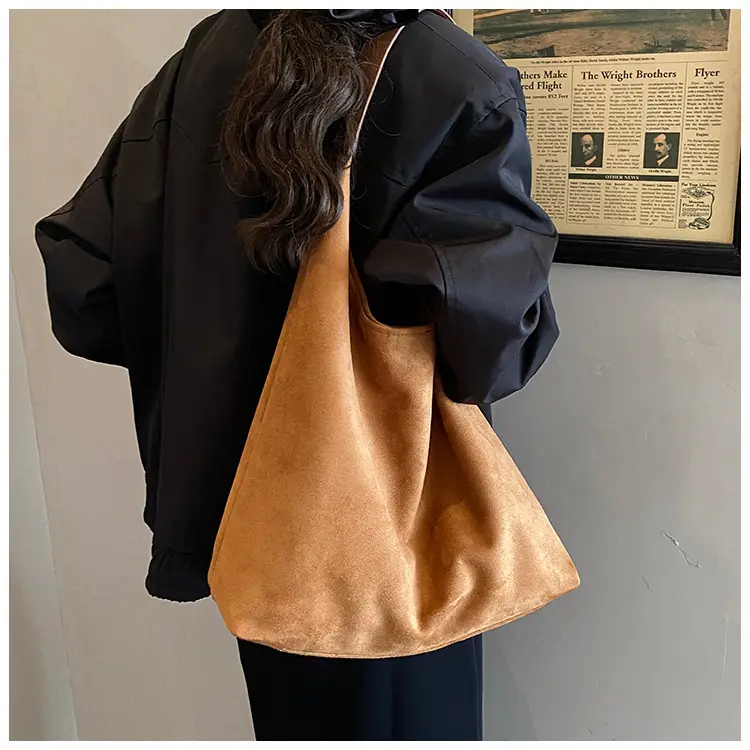 Women Velvet Shoulder Bag Brown Large Capacity — feature 12