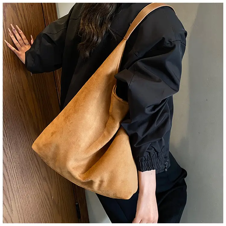 Women Velvet Shoulder Bag Brown Large Capacity — feature 13