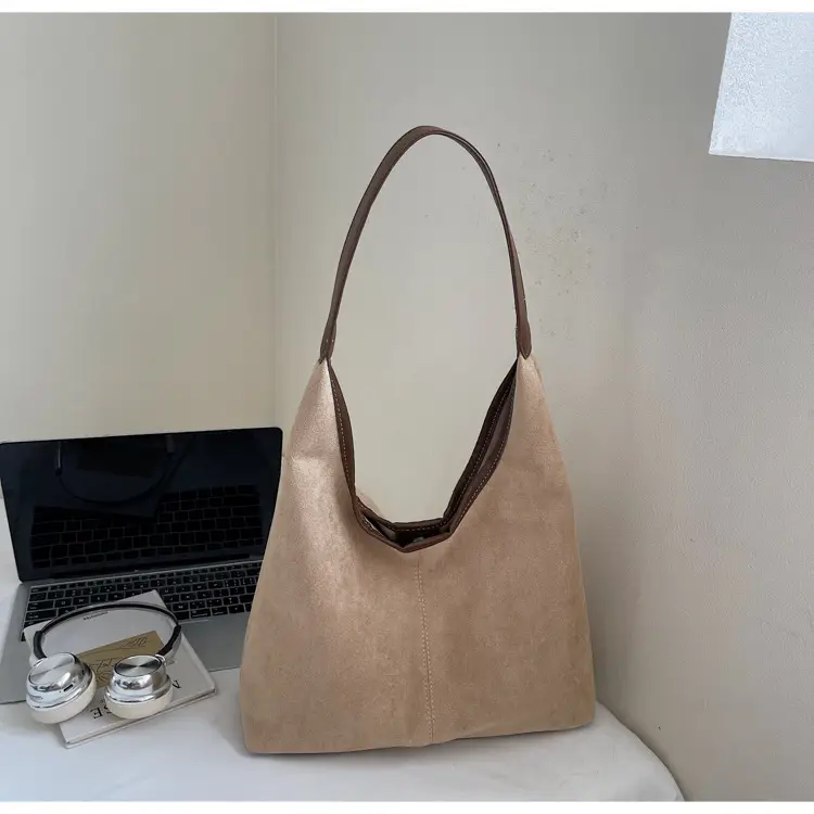 New Soft-Sided Shoulder Bag with Large Capacity & Retro Design — feature 19