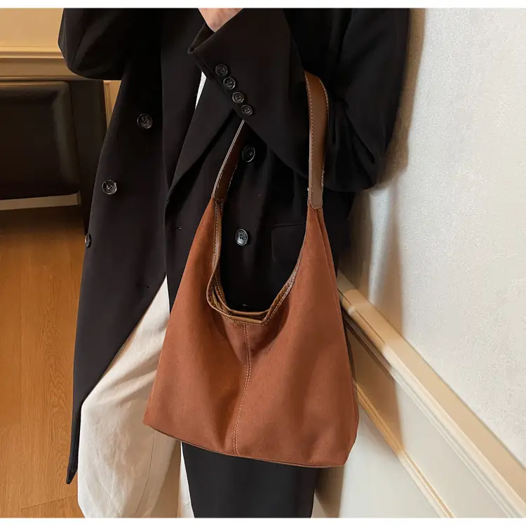 New Soft-Sided Shoulder Bag with Large Capacity & Retro Design — feature 32