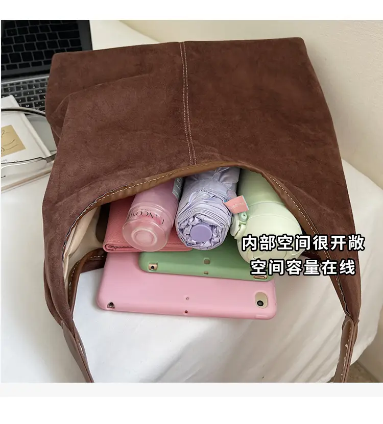New Soft-Sided Shoulder Bag with Large Capacity & Retro Design — feature 6