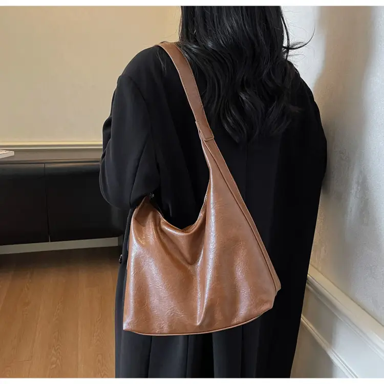 Brown Leather Shoulder Bag for Women Commuter High-End — feature 17