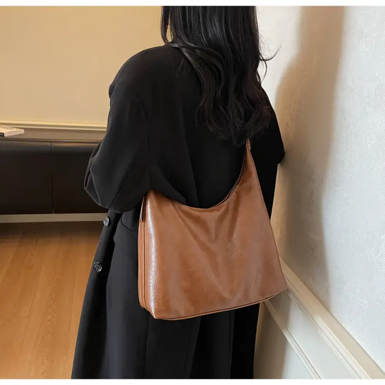 Brown Leather Shoulder Bag for Women Commuter High-End — feature 19