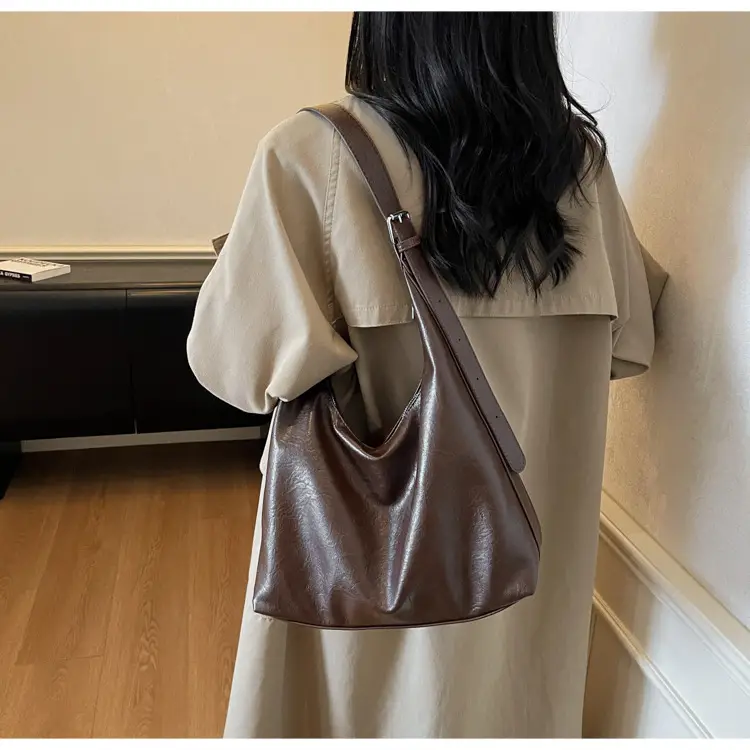 Brown Leather Shoulder Bag for Women Commuter High-End — feature 20