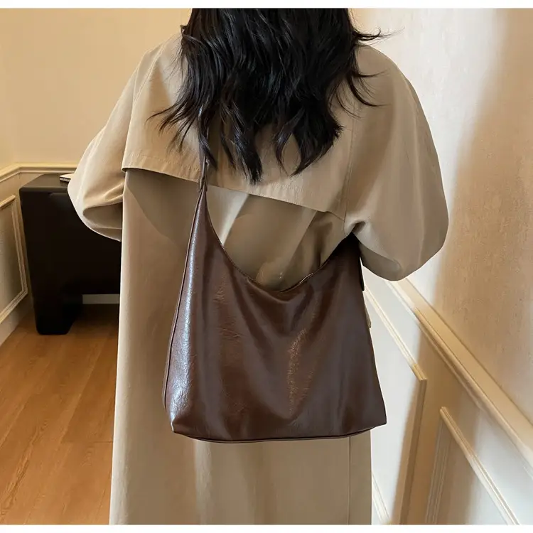 Brown Leather Shoulder Bag for Women Commuter High-End — feature 23