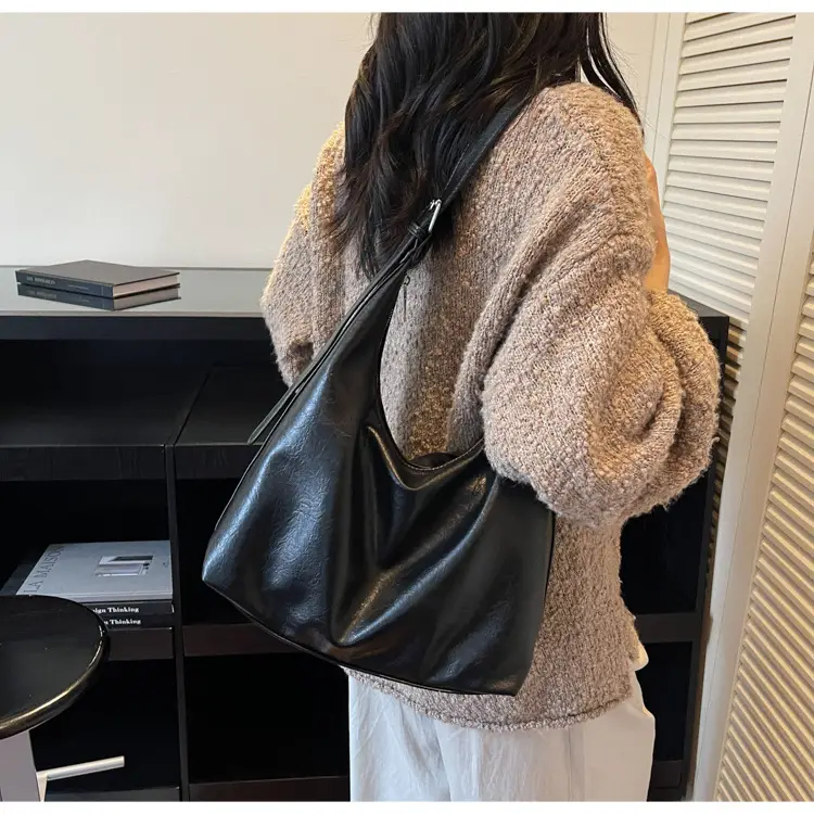 Brown Leather Shoulder Bag for Women Commuter High-End — feature 32