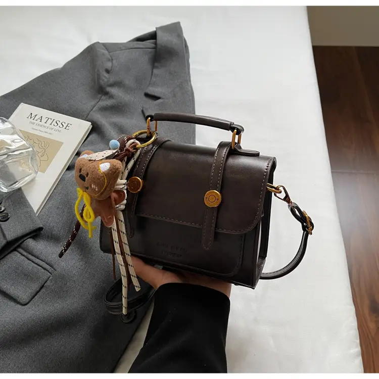 Women Retro Brown Shoulder Crossbody Bag 2026 - Image 3