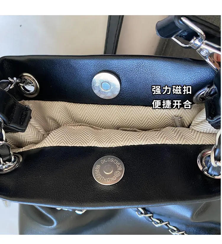 Black Leather Chain Shoulder Bag for Women 2025 — feature 7