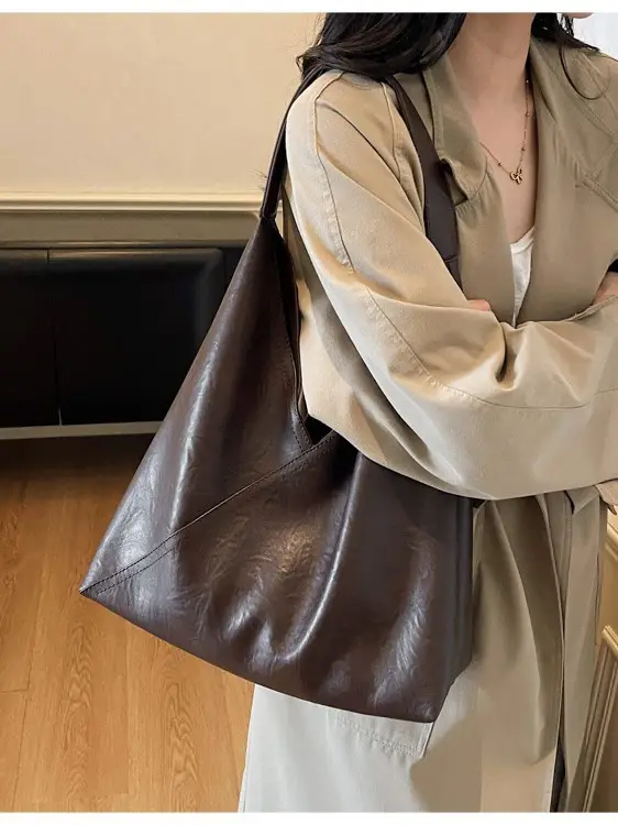 Black Leather Tote Bag for Women 2026 - Image 7
