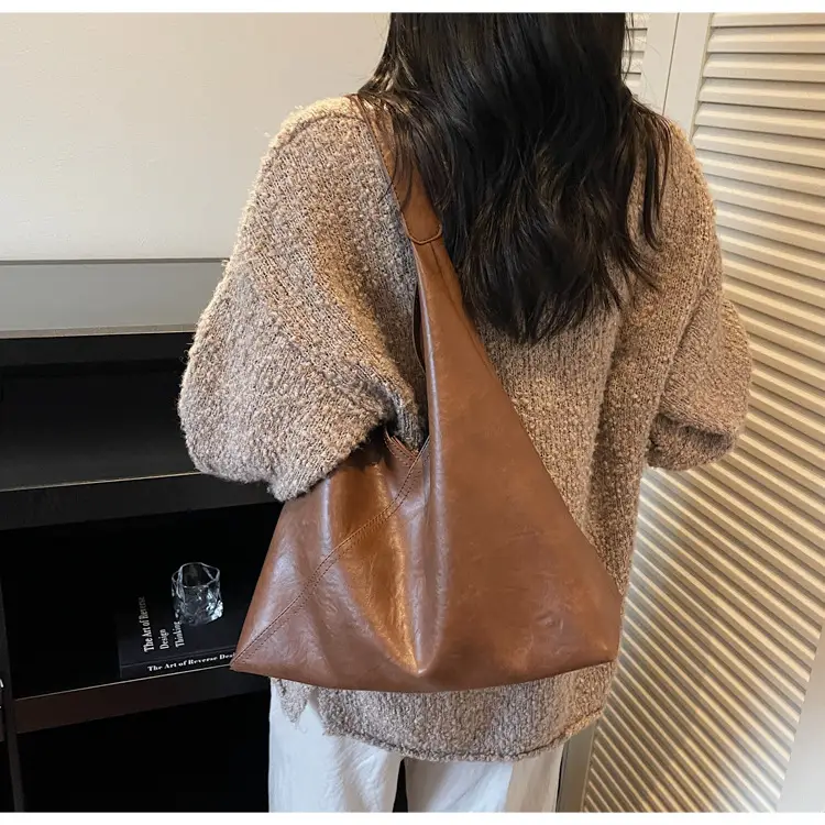 Black Leather Tote Bag for Women 2026 — feature 19