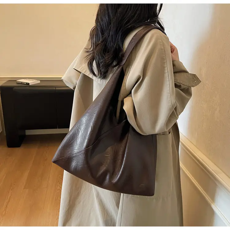 Black Leather Tote Bag for Women 2026 — feature 27