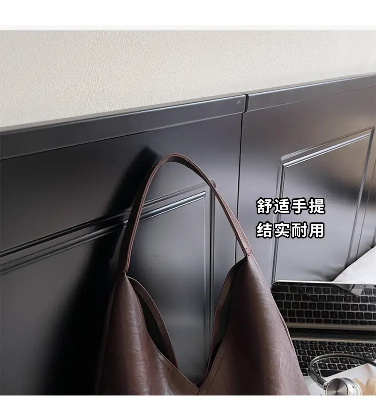 Black Leather Tote Bag for Women 2026 — feature 3