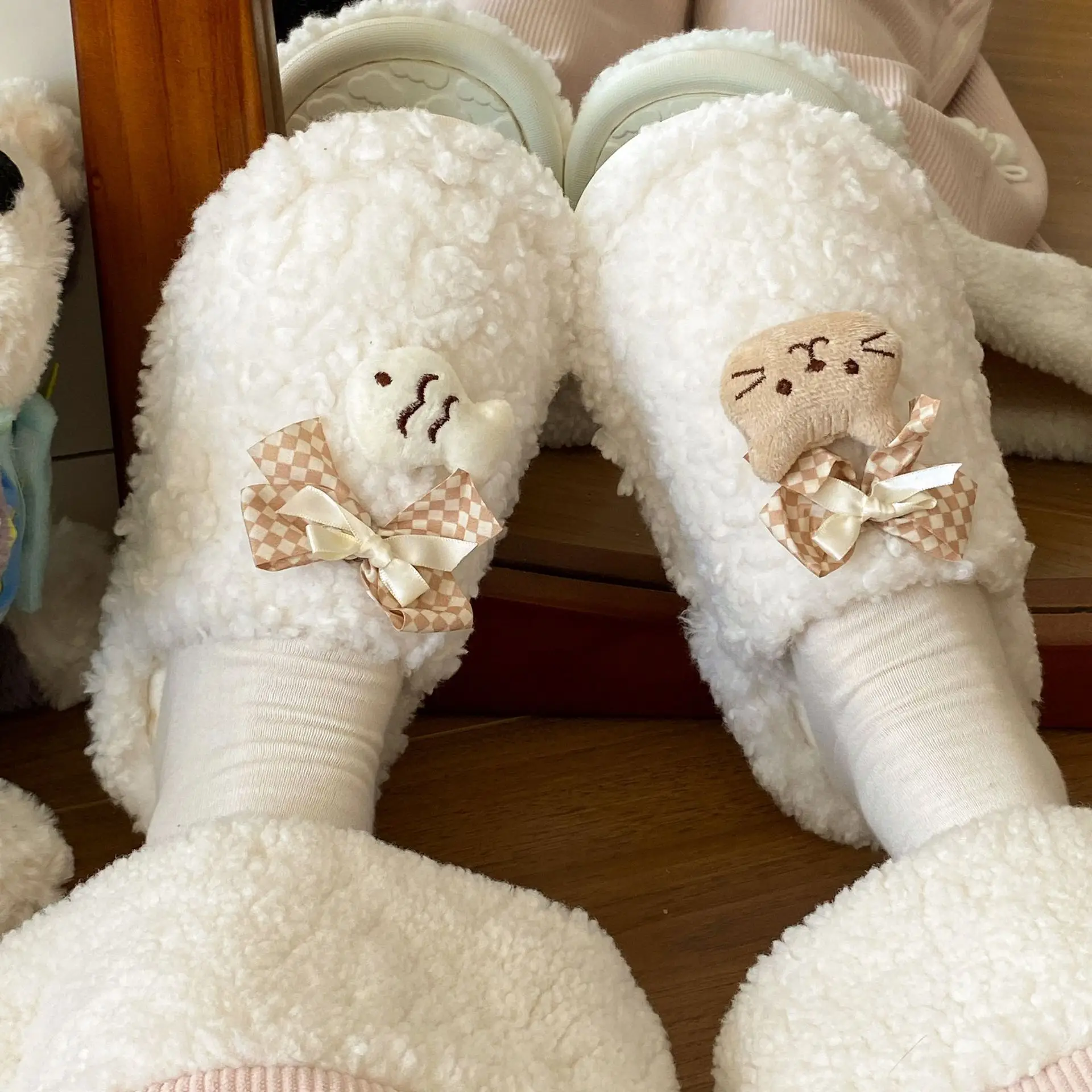 Women's Velvet Bow Slippers Winter Warm Cotton - Image 4