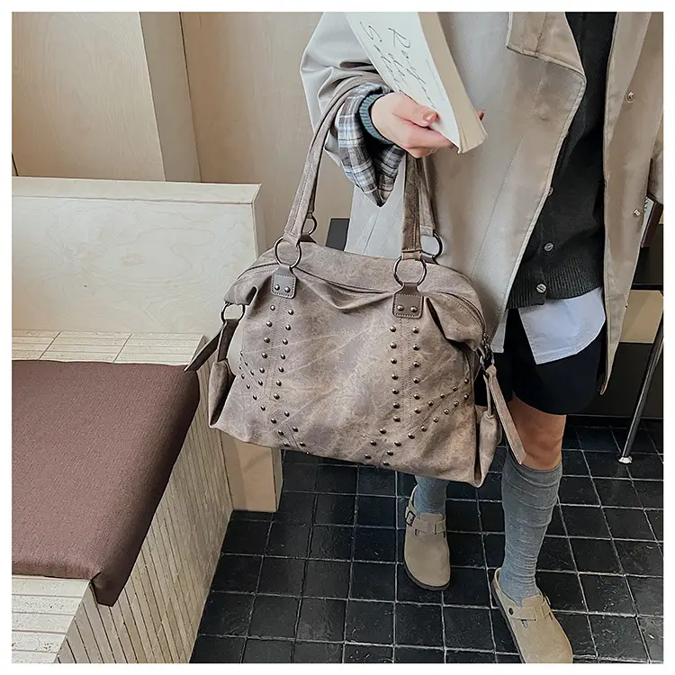 Stylish Grey Leather Shoulder Bag for Women — feature 16