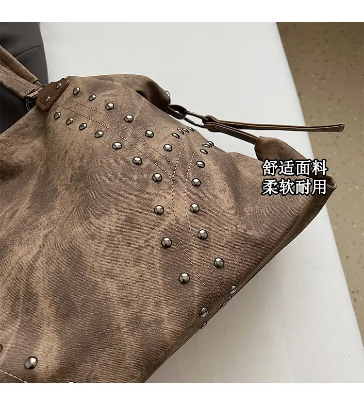 Stylish Grey Leather Shoulder Bag for Women — feature 5