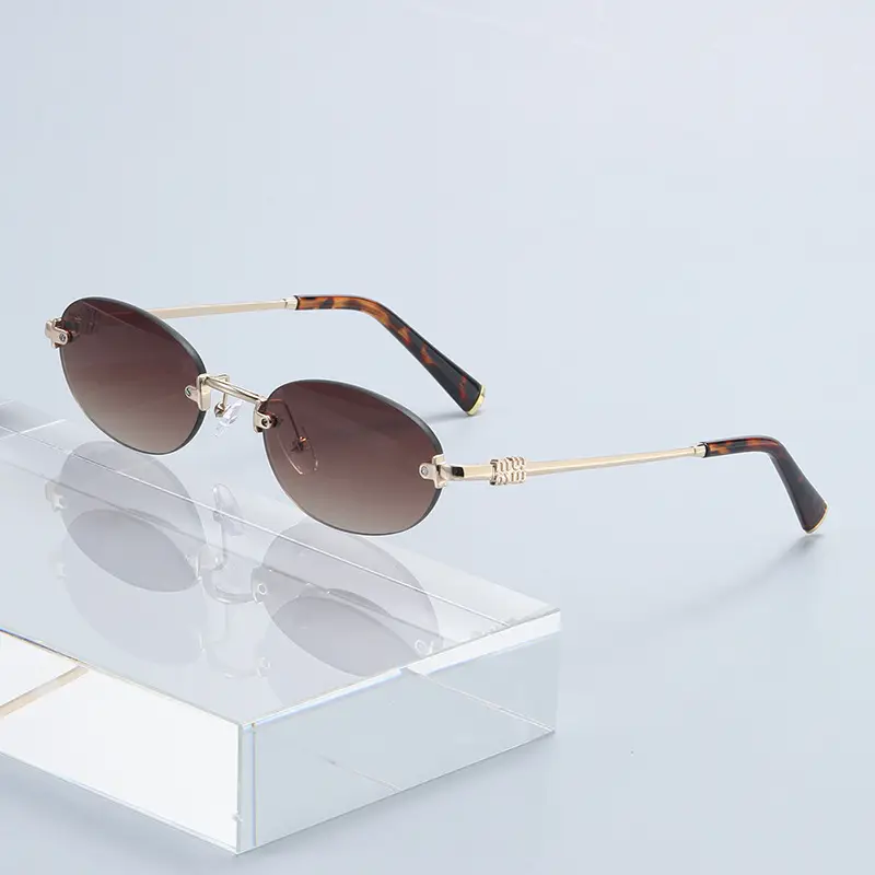 High-End Rimless Sunglasses for Women Gold Metal Black Lens - Image 11