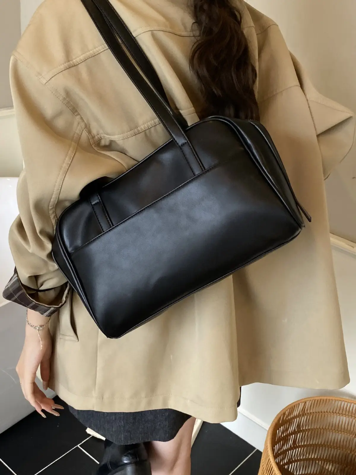 Retro Brown Shoulder Bag Large Capacity Women's Niche Texture - Image 6