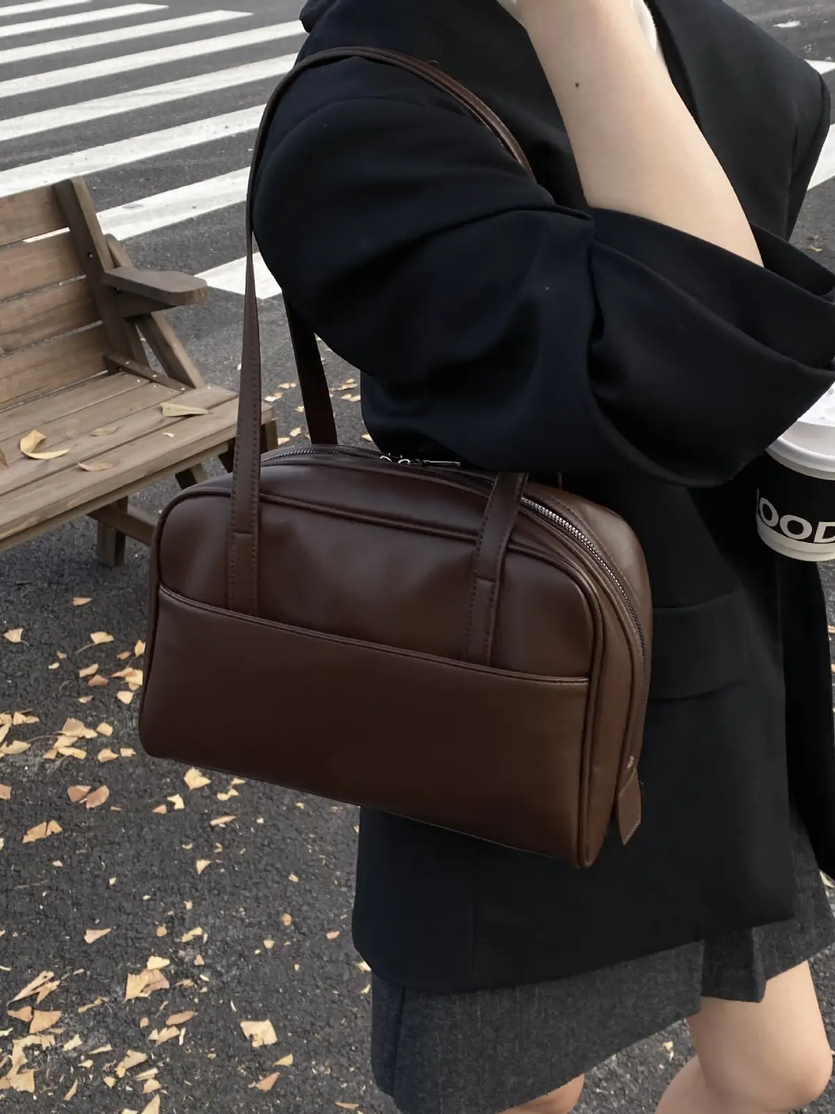 Retro Brown Shoulder Bag Large Capacity Women's Niche Texture - Image 7