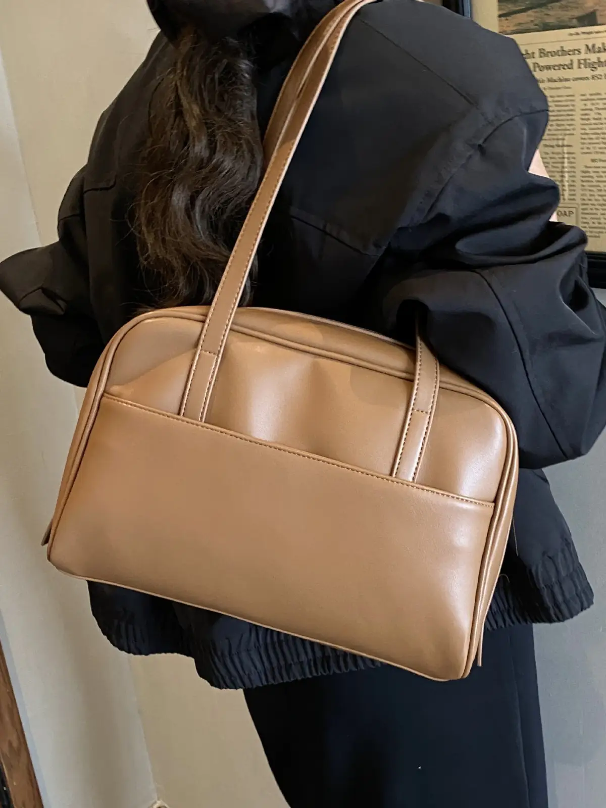 Retro Brown Shoulder Bag Large Capacity Women's Niche Texture - Image 8