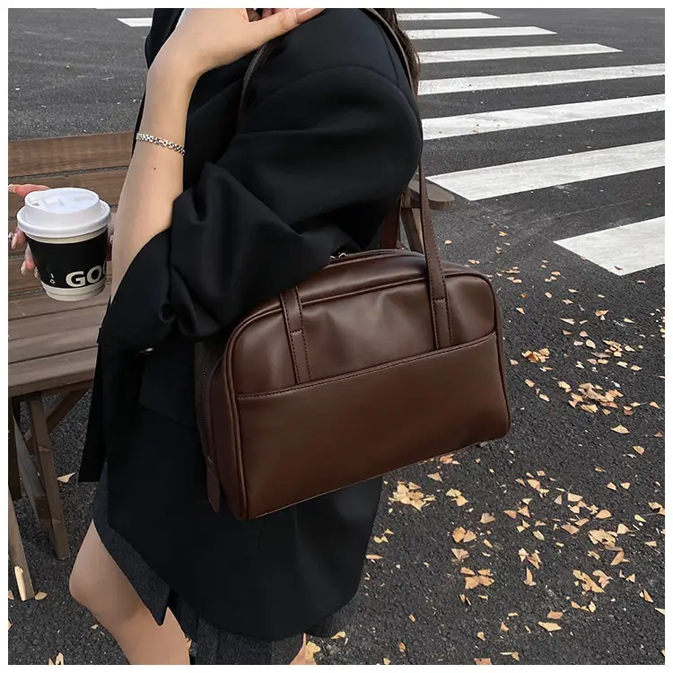 Retro Brown Shoulder Bag Large Capacity Women's Niche Texture — feature 7