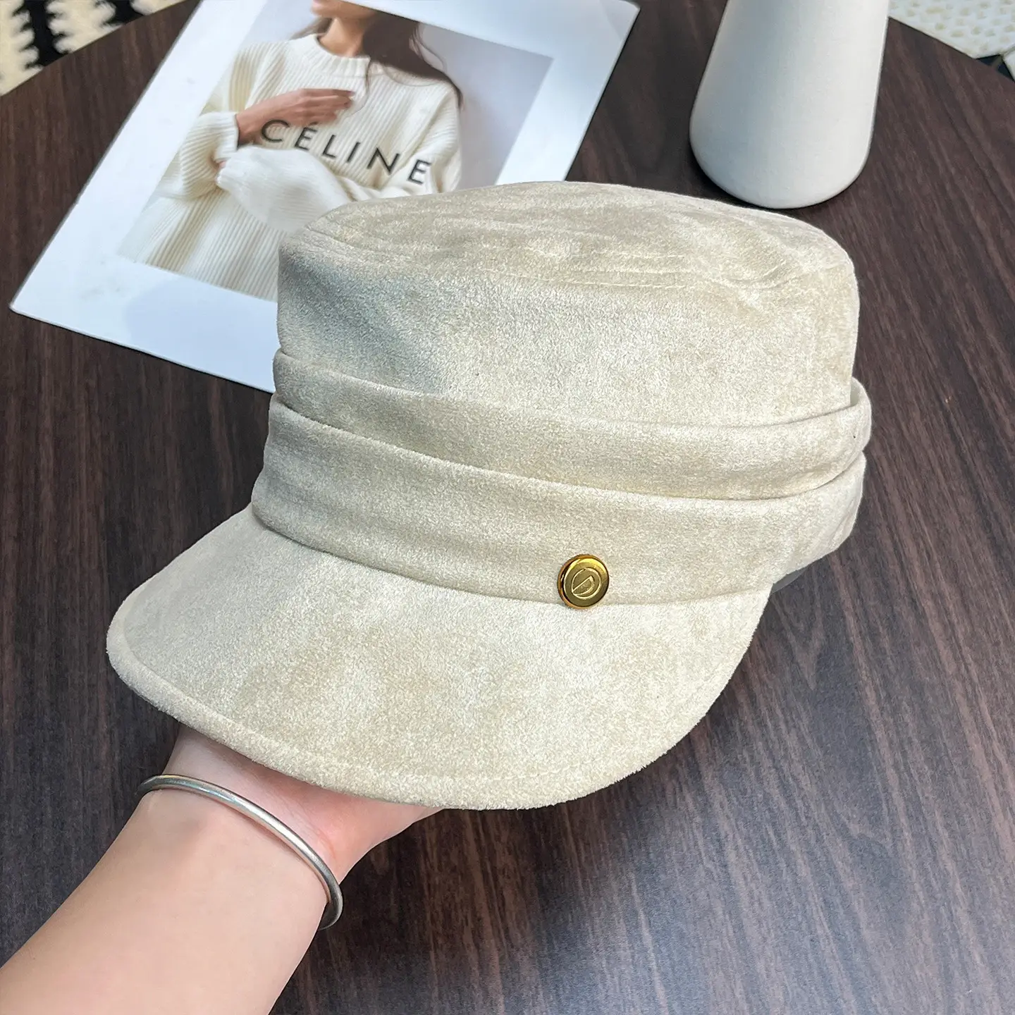 Japanese Retro Flat Cap Suede Equestrian 2025 - Image 2