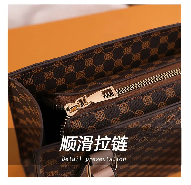 Women's Retro Checkered Shoulder Bag for Commuting — feature 6