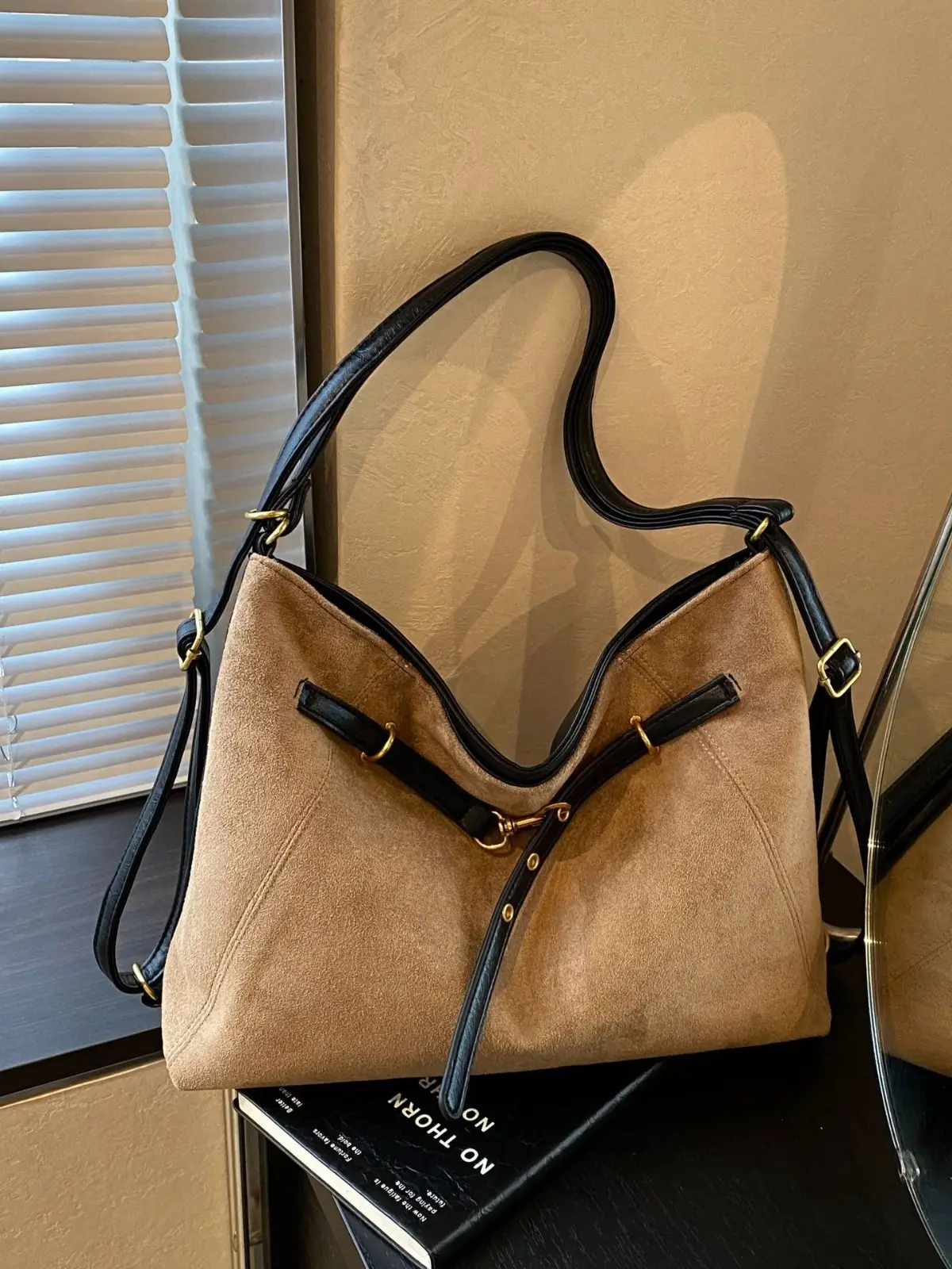 Green Velvet Women's Large Tote Bag Luggage Leather Goods - Image 6