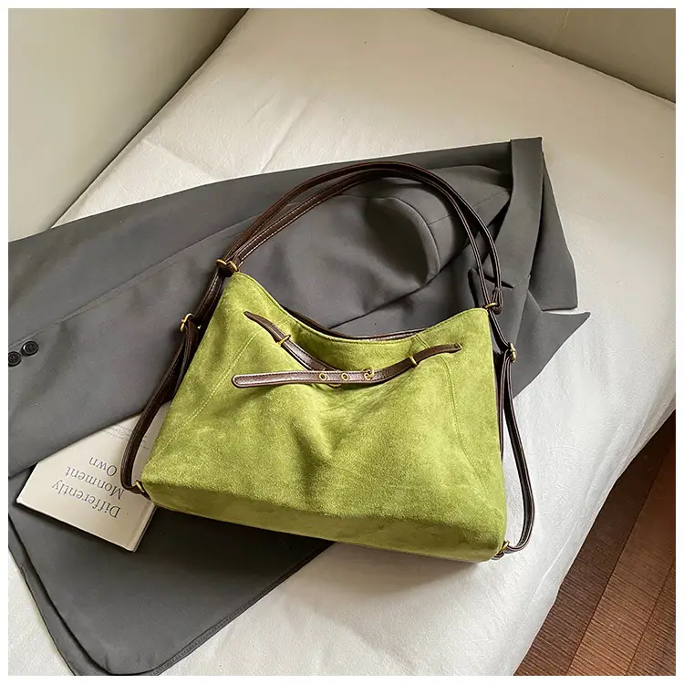 Green Velvet Women's Large Tote Bag Luggage Leather Goods — feature 17