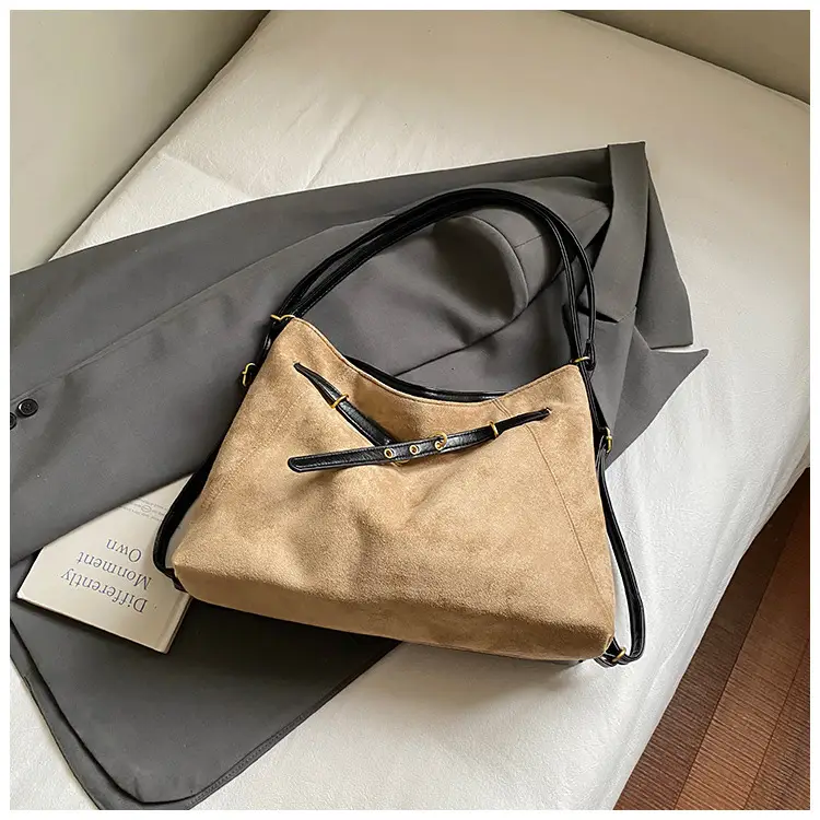 Green Velvet Women's Large Tote Bag Luggage Leather Goods — feature 18