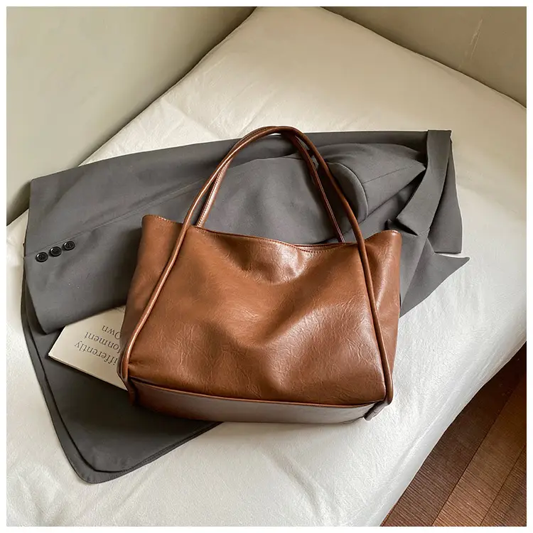 Women Large Capacity Leather Tote Bag Brown 2025 — feature 16