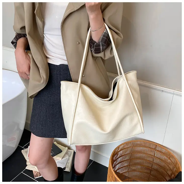 Women Large Capacity Leather Tote Bag Brown 2025 — feature 26