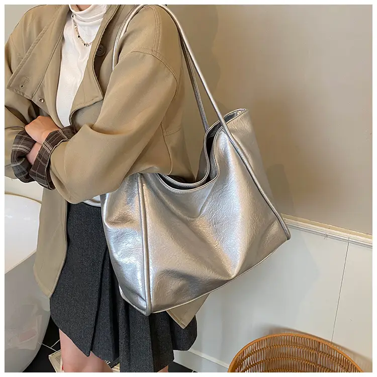 Women Large Capacity Leather Tote Bag Brown 2025 — feature 30
