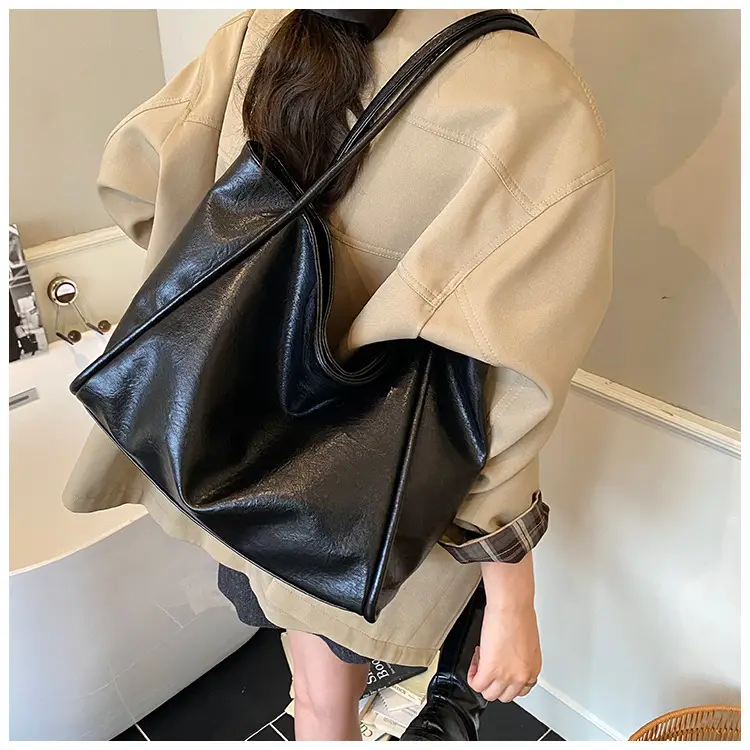 Women Large Capacity Leather Tote Bag Brown 2025 — feature 33