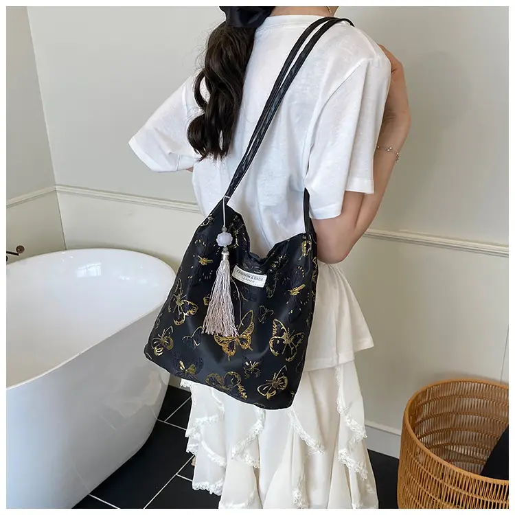 Women's Butterfly Print Shoulder Bag 2025 — feature 14