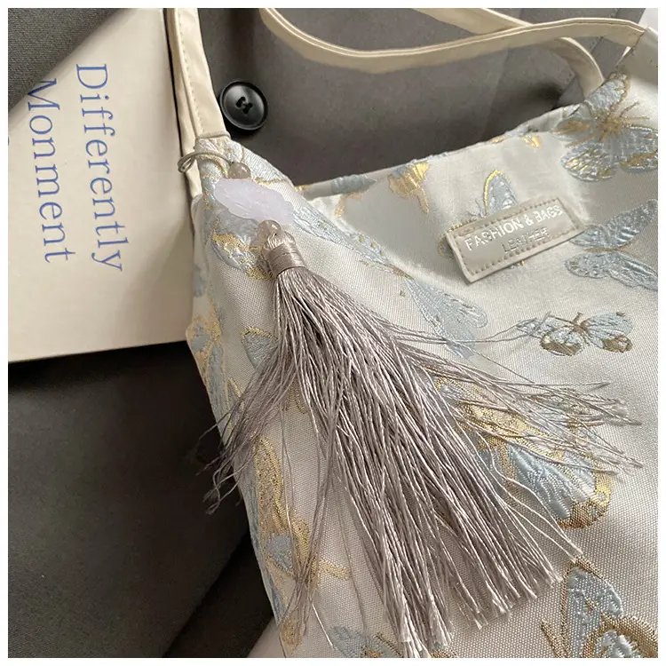 Women's Butterfly Print Shoulder Bag 2025 — feature 6