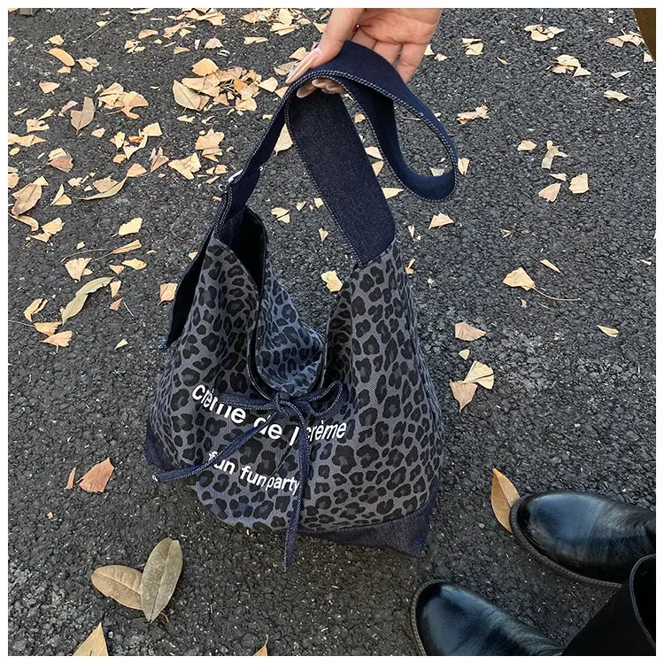 New Korean Style Leopard Print Denim Shoulder Bag — feature 12