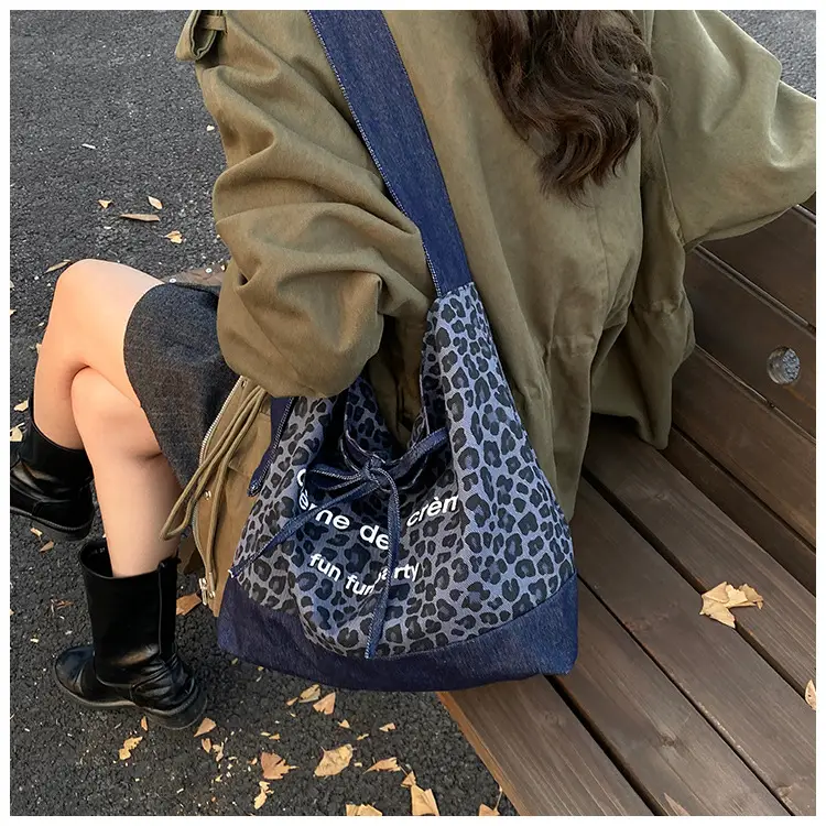 New Korean Style Leopard Print Denim Shoulder Bag — feature 13