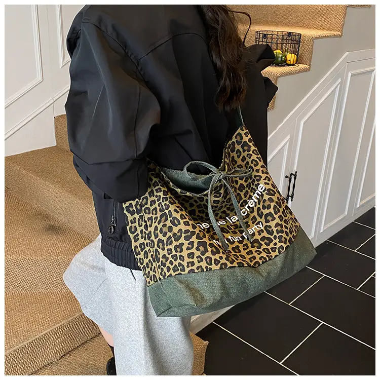 New Korean Style Leopard Print Denim Shoulder Bag — feature 8