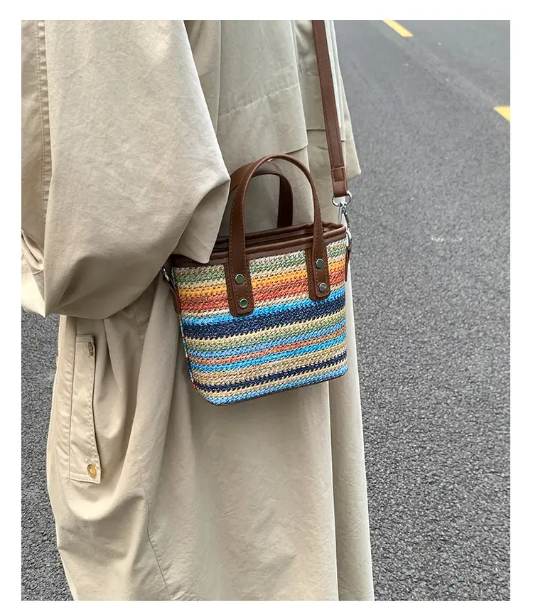 2025 Woven Striped Shoulder Bag for Women — feature 9